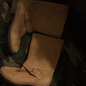 Tan Sperry  Suede Boots